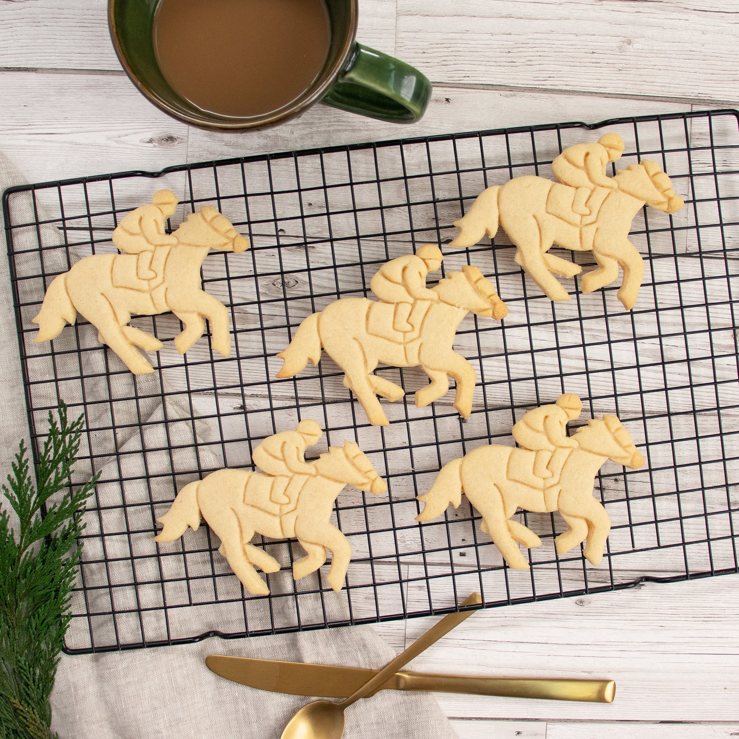 Amazon | BAKERLOGY ジョッキー クッキー型 | 乗馬モチーフ・お菓子